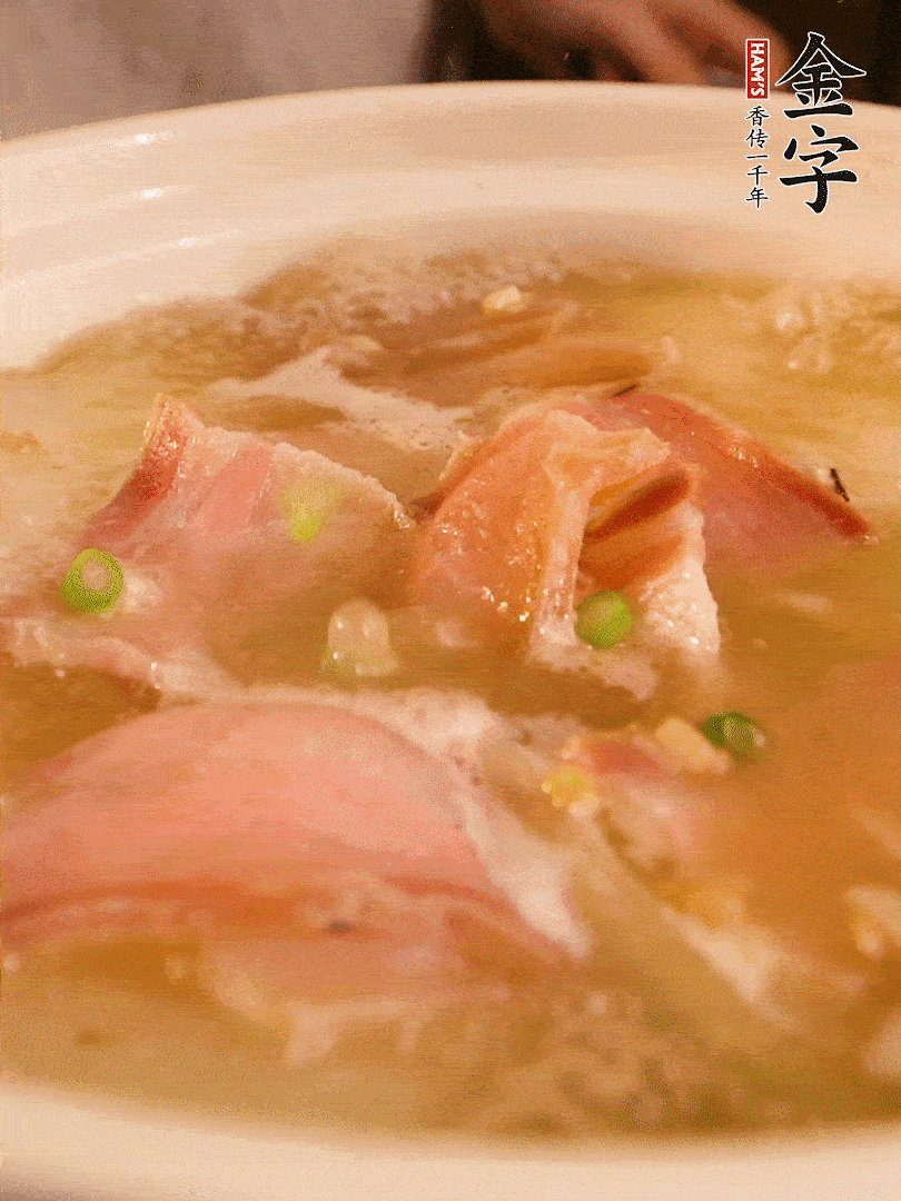 最后撒點(diǎn)蔥花。