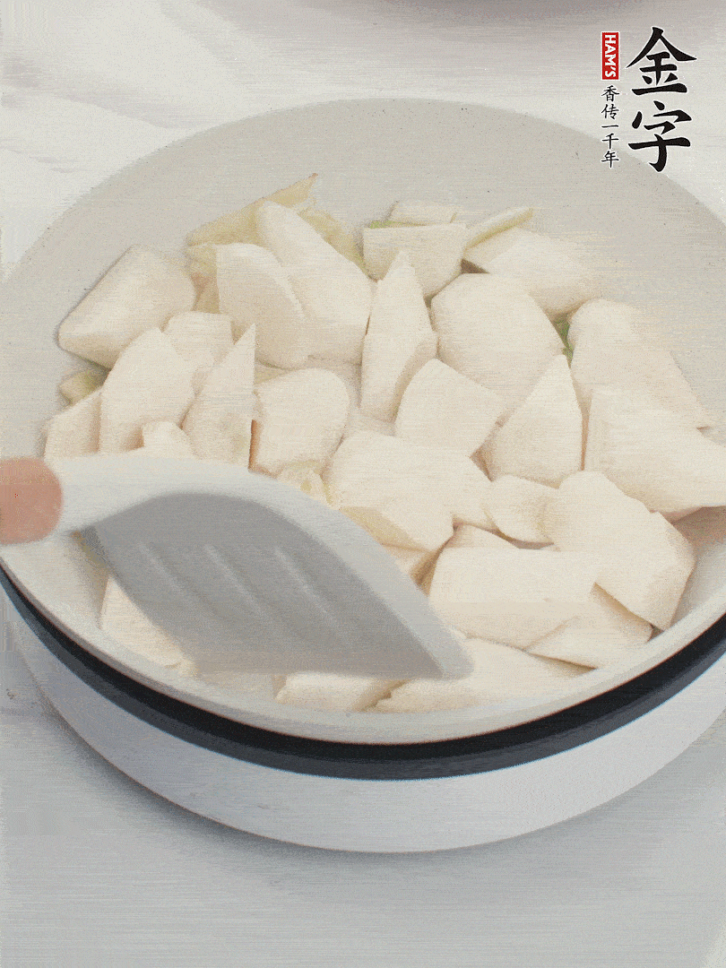 加茭白煸炒。