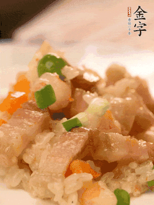 出鍋后撒點(diǎn)蔥花更香。